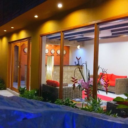 Dorado Eagle Beach Hotel Oranjestad Ngoại thất bức ảnh