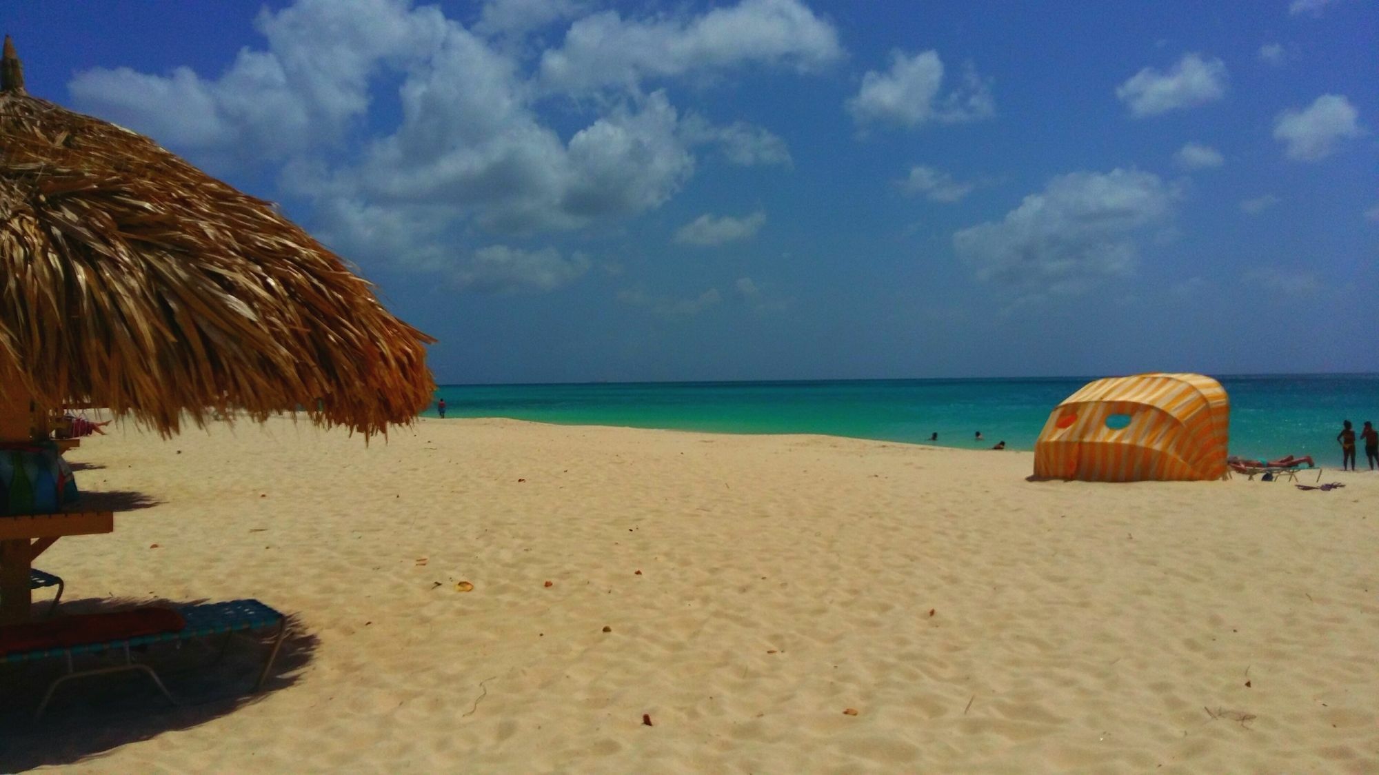 Dorado Eagle Beach Hotel Oranjestad Ngoại thất bức ảnh