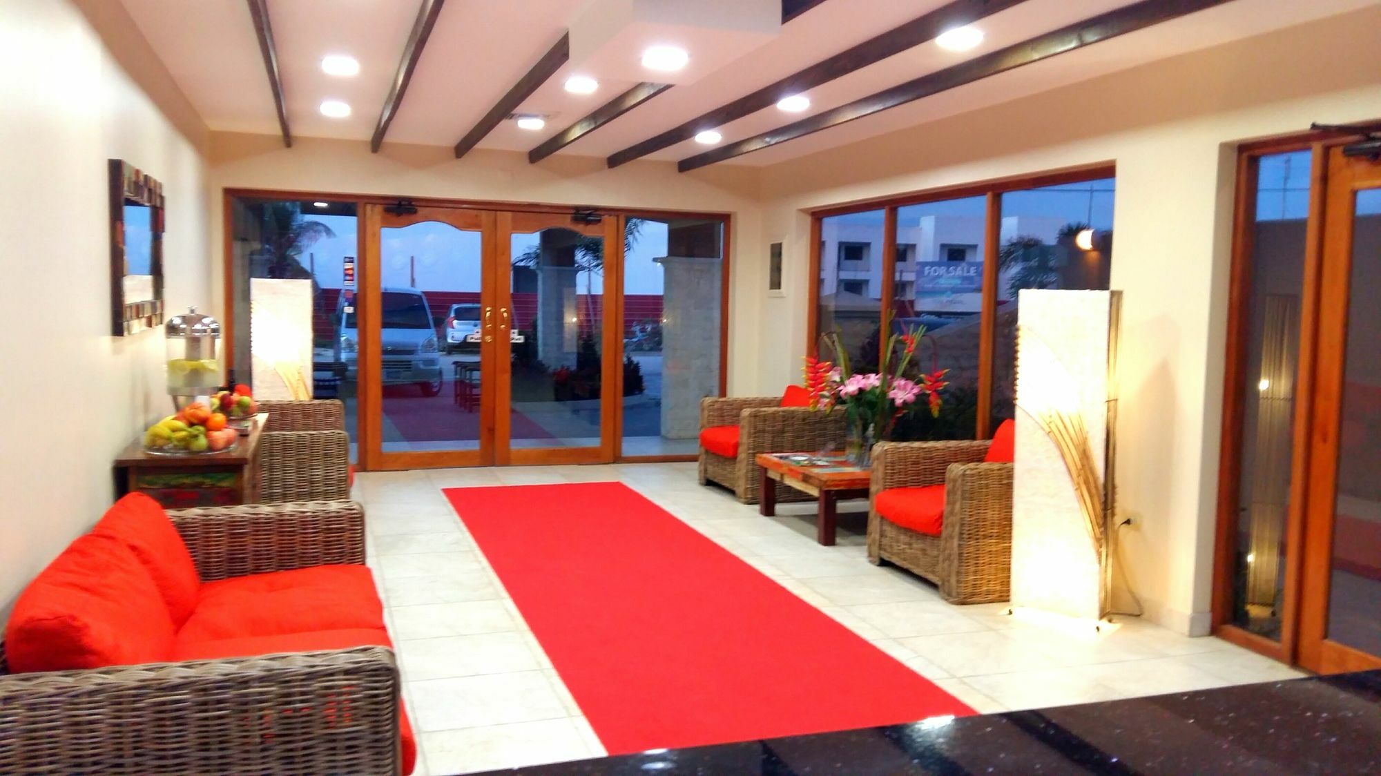 Dorado Eagle Beach Hotel Oranjestad Ngoại thất bức ảnh